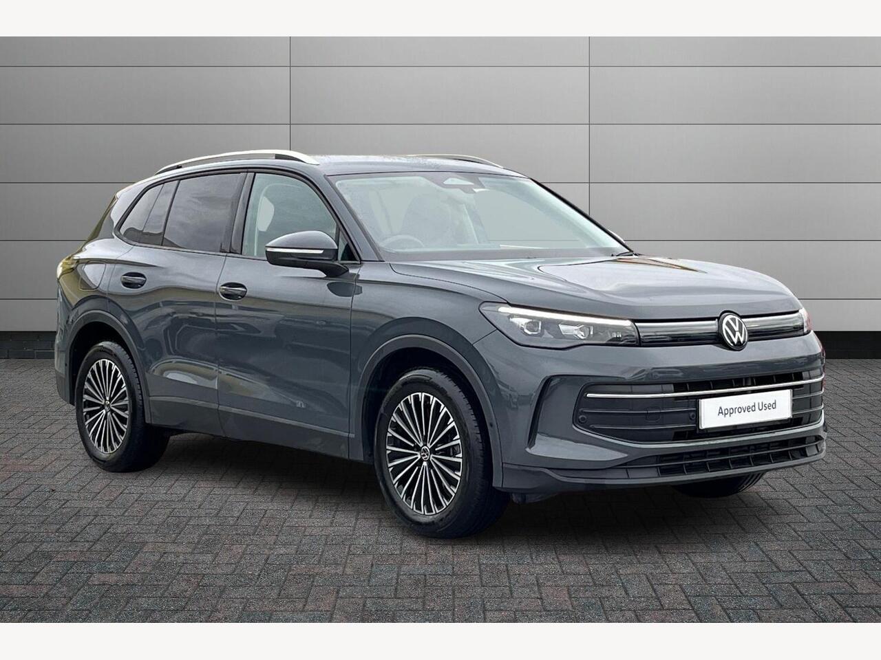 Main listing image - Volkswagen Tiguan