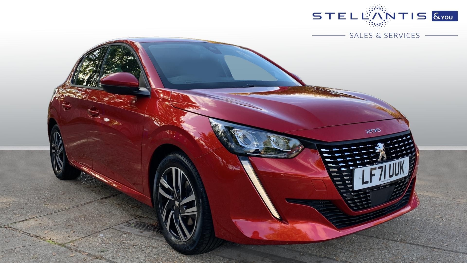 Main listing image - Peugeot 208