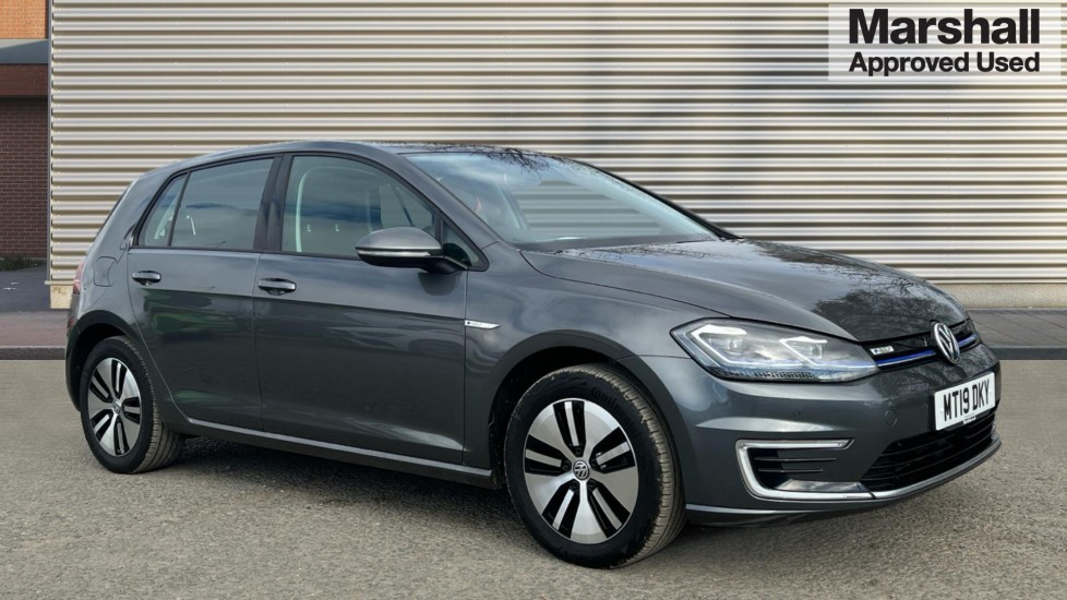 Main listing image - Volkswagen e-Golf