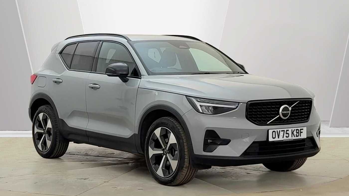 Main listing image - Volvo XC40