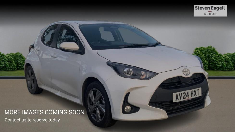 Main listing image - Toyota Yaris