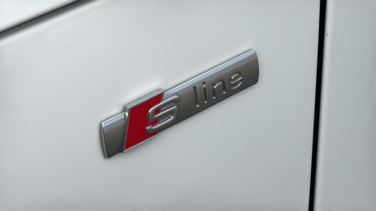 Main listing image - Audi TT