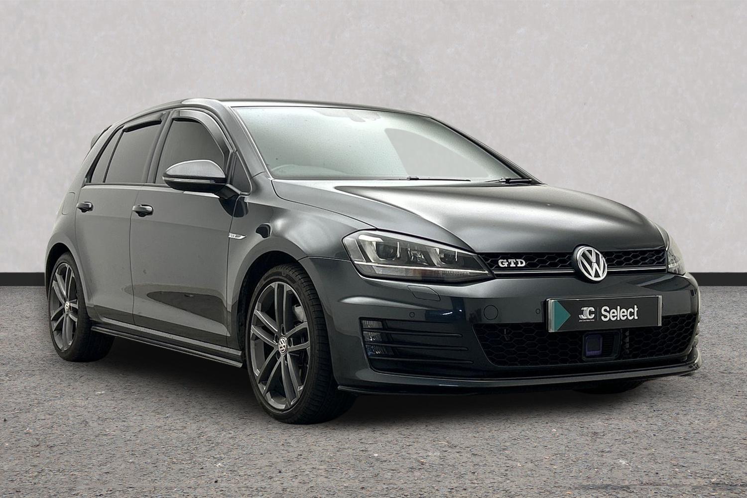 Main listing image - Volkswagen Golf