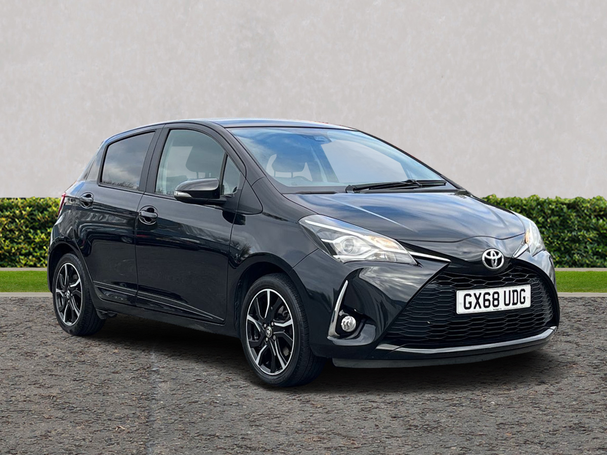 Main listing image - Toyota Yaris