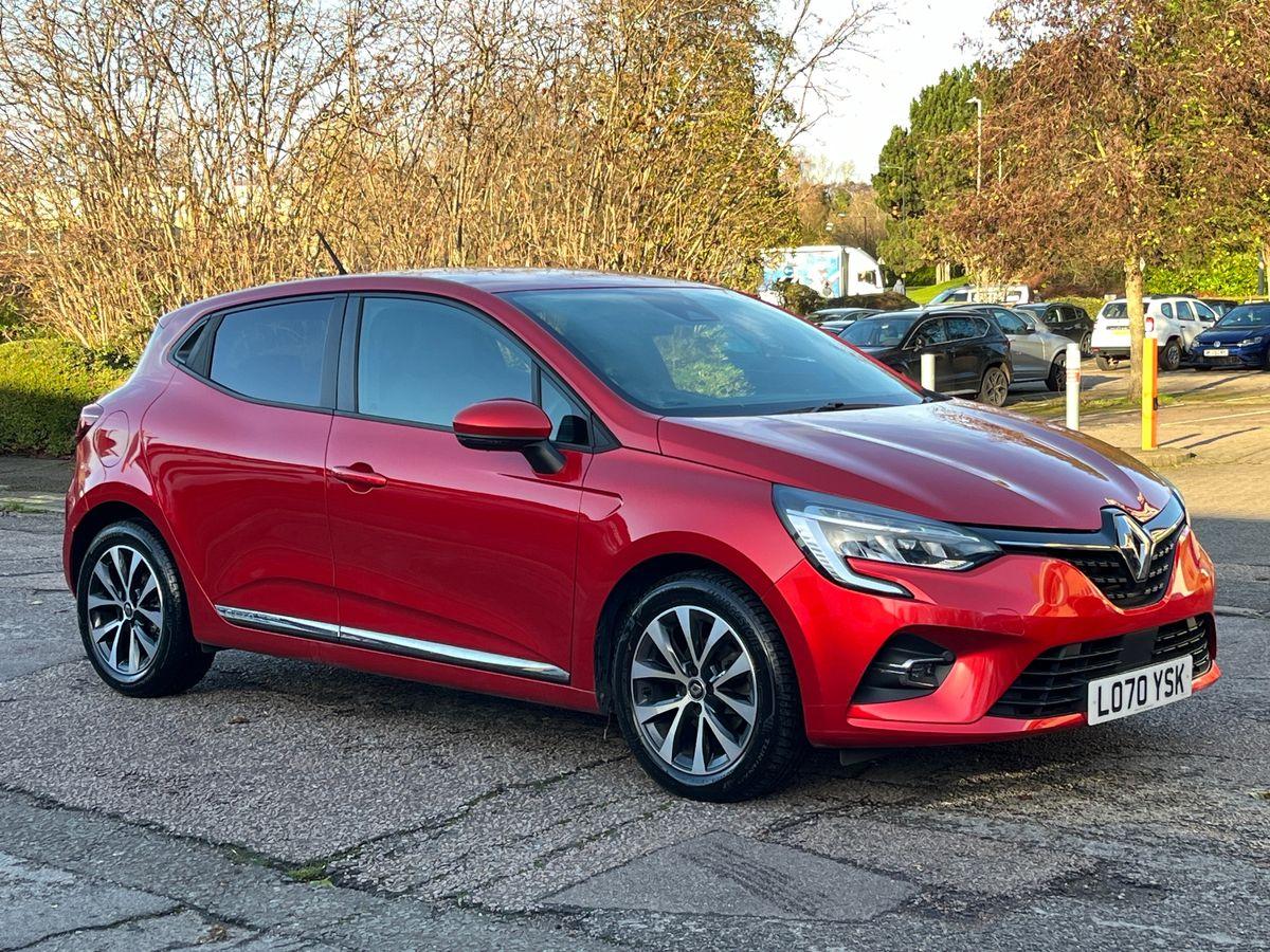 Main listing image - Renault Clio