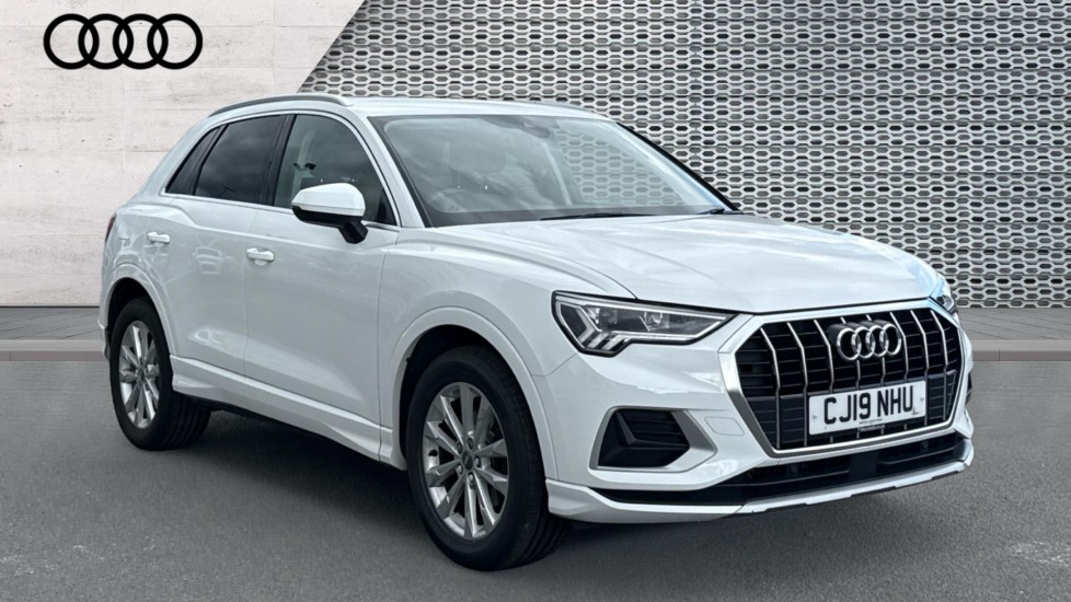 Main listing image - Audi Q3