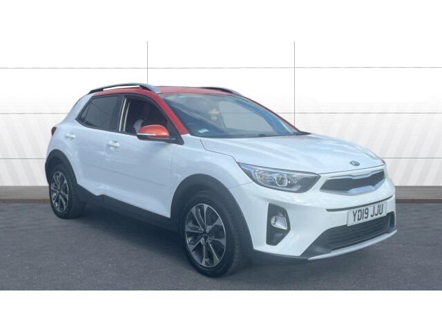 Main listing image - Kia Stonic
