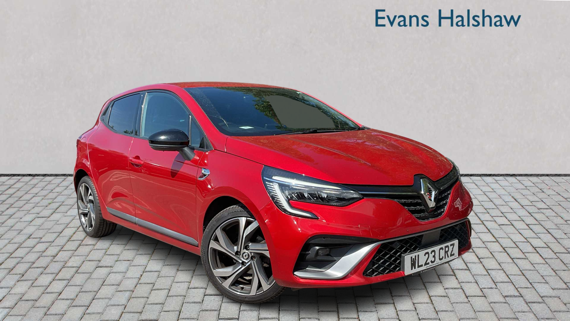 Main listing image - Renault Clio
