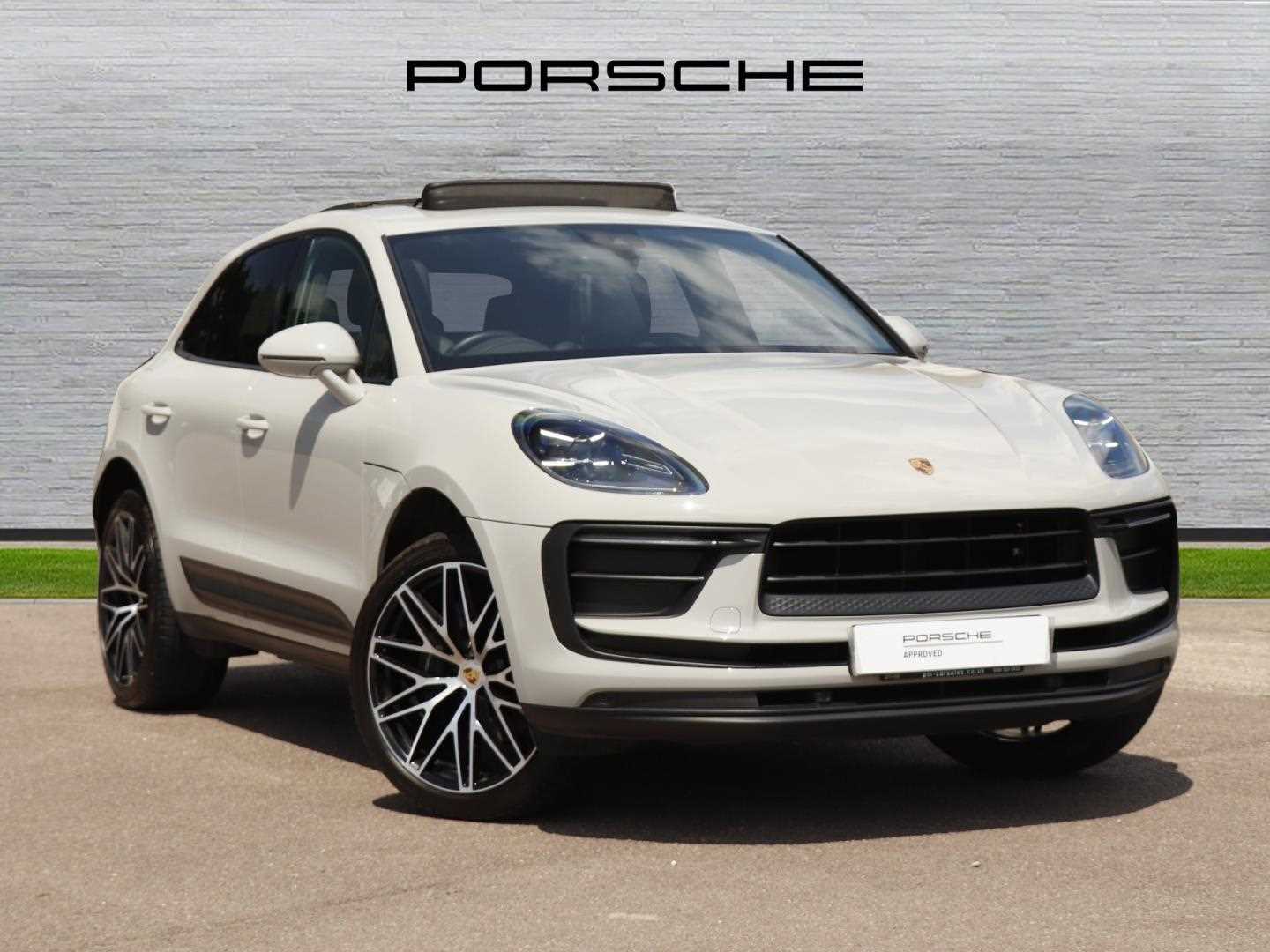 Main listing image - Porsche Macan