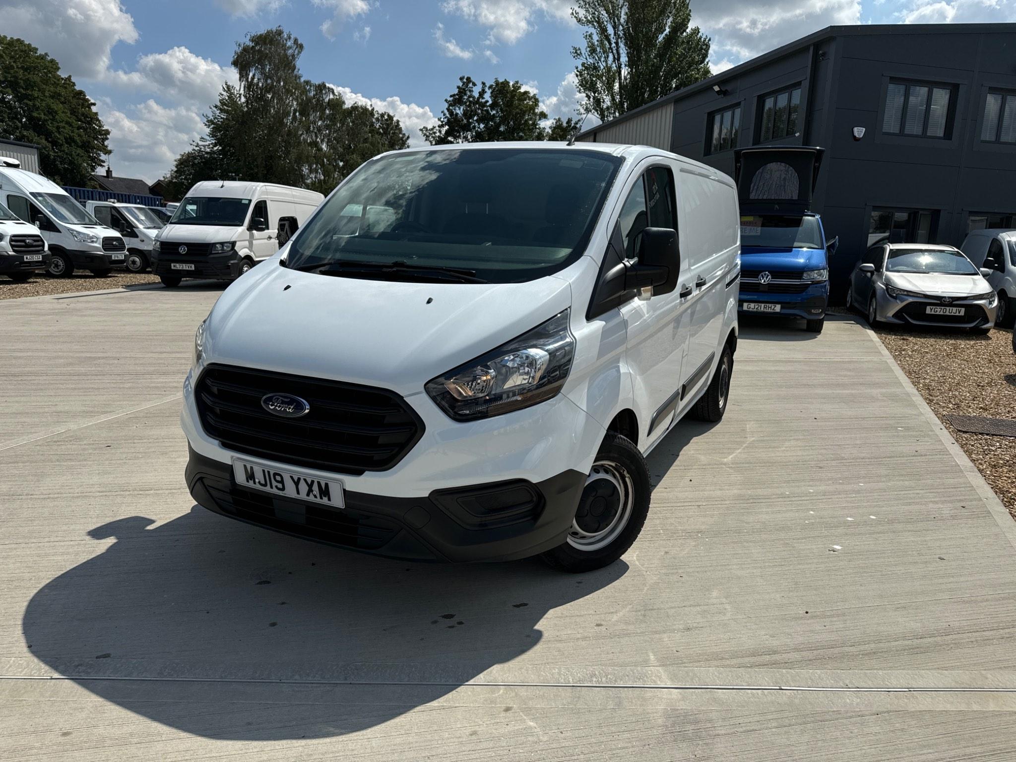 Main listing image - Ford Transit Custom