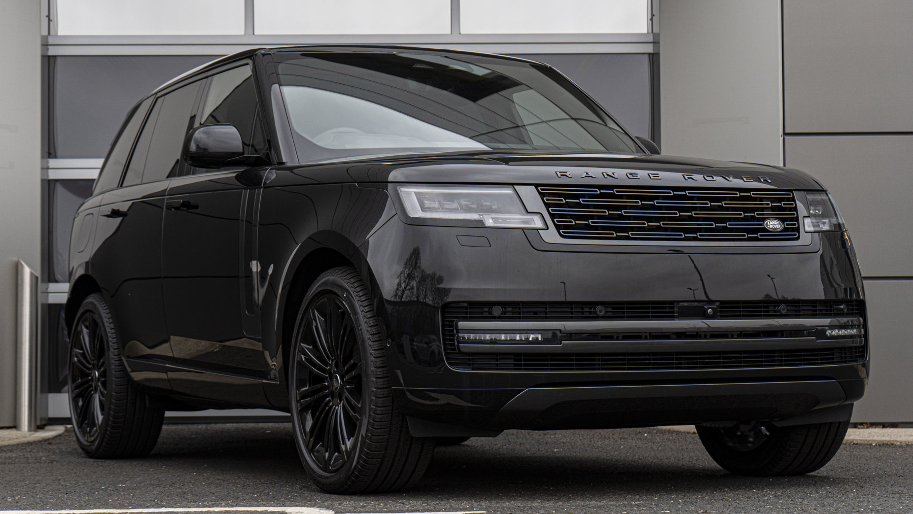 Main listing image - Land Rover Range Rover