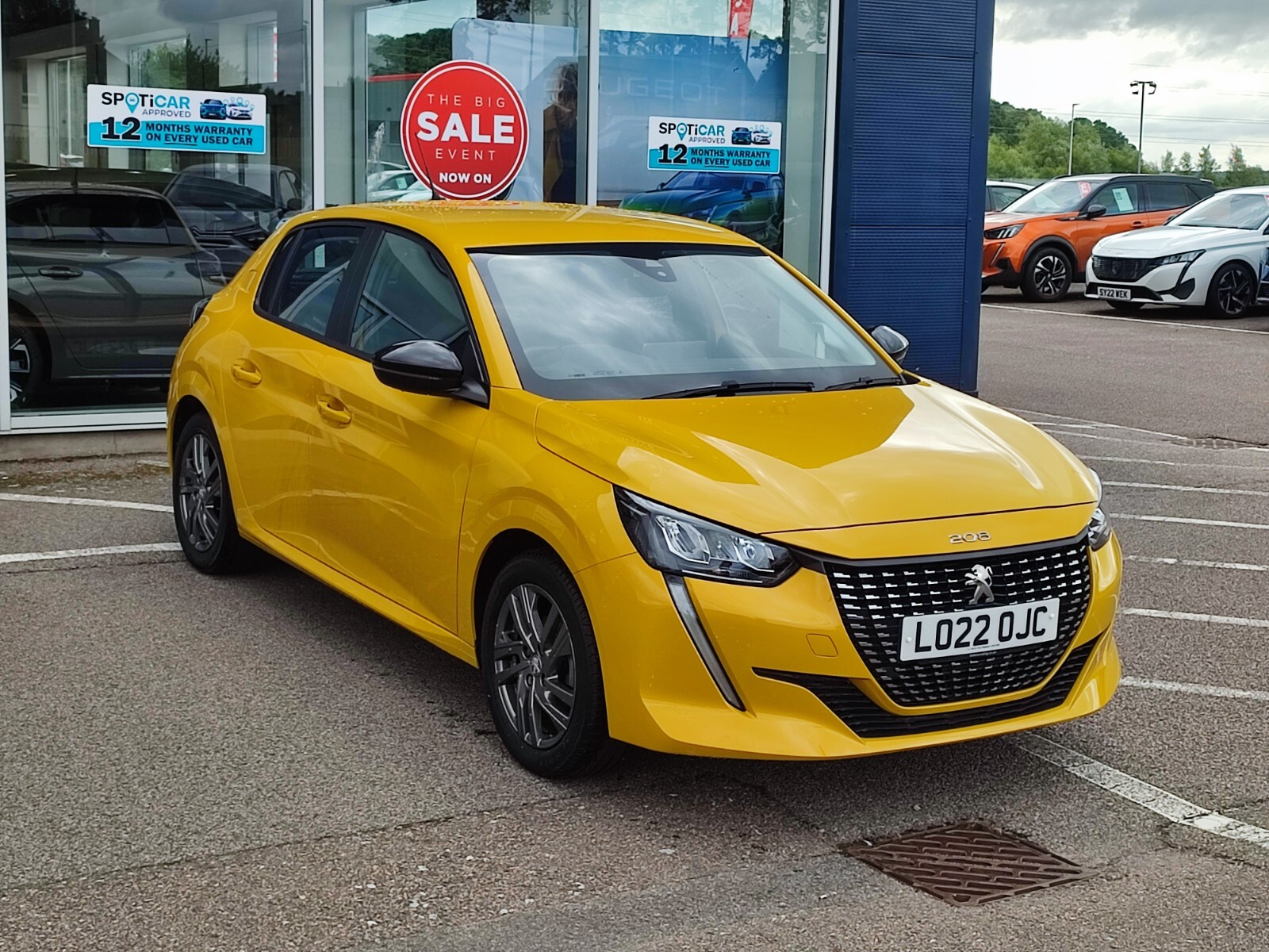 Main listing image - Peugeot 208