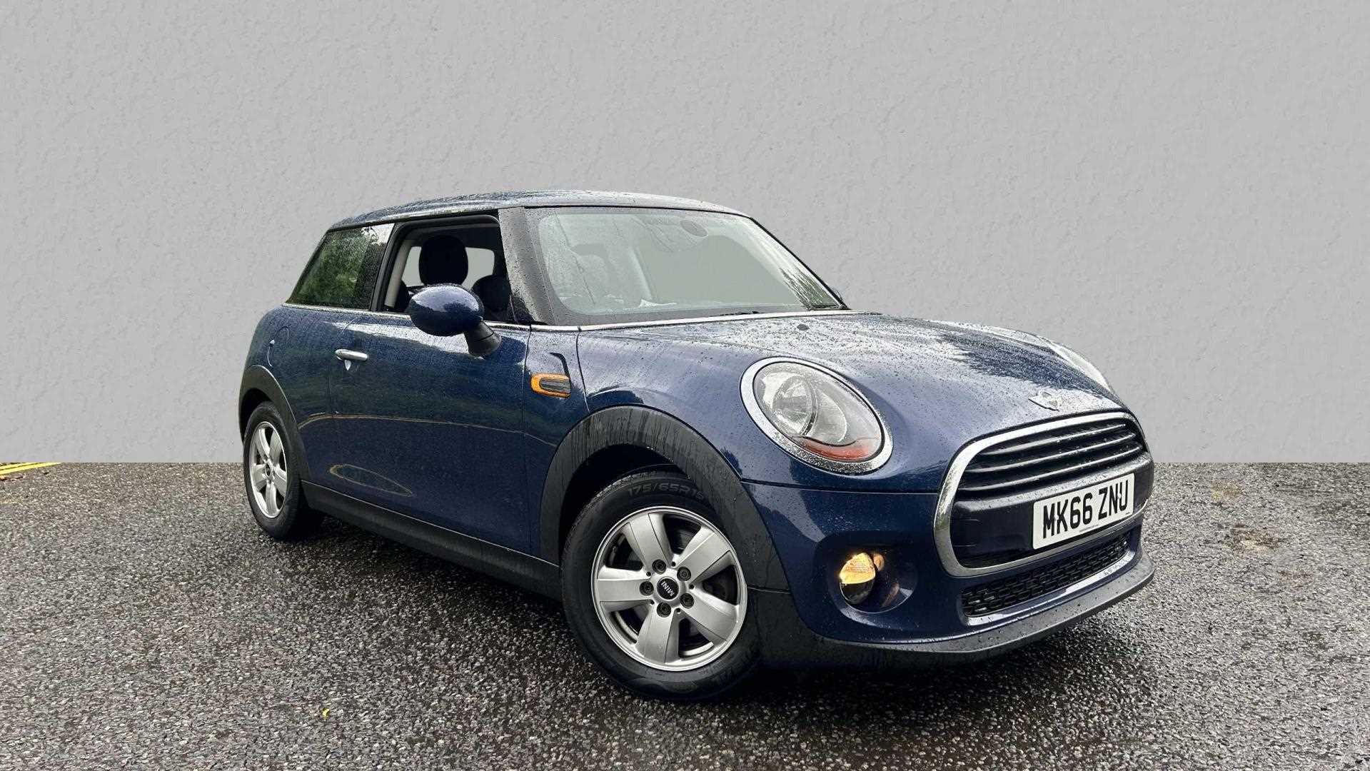 Main listing image - MINI Hatchback