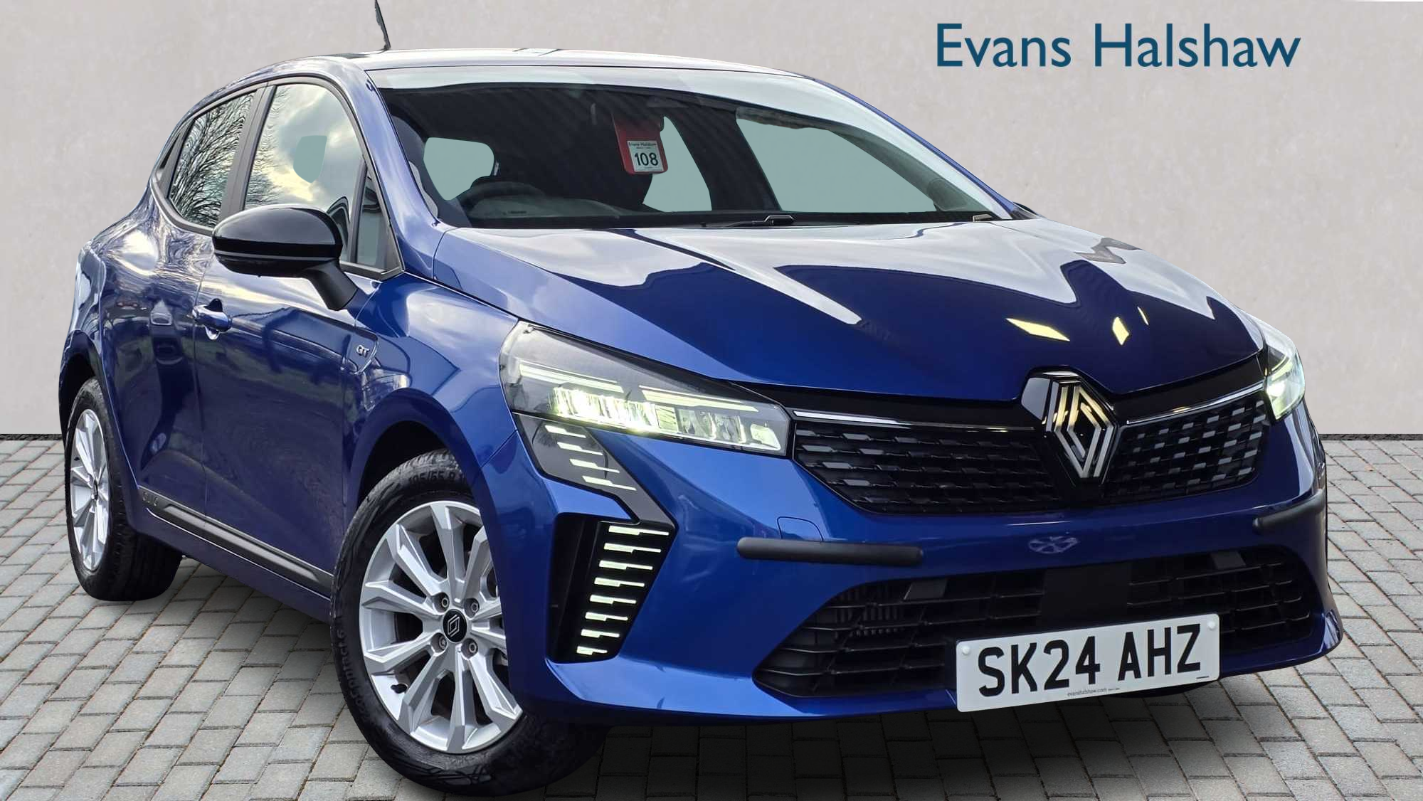 Main listing image - Renault Clio