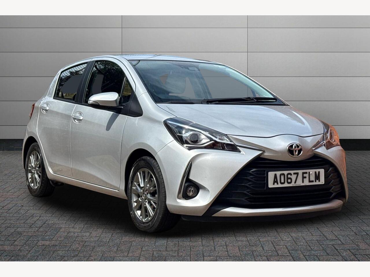 Main listing image - Toyota Yaris