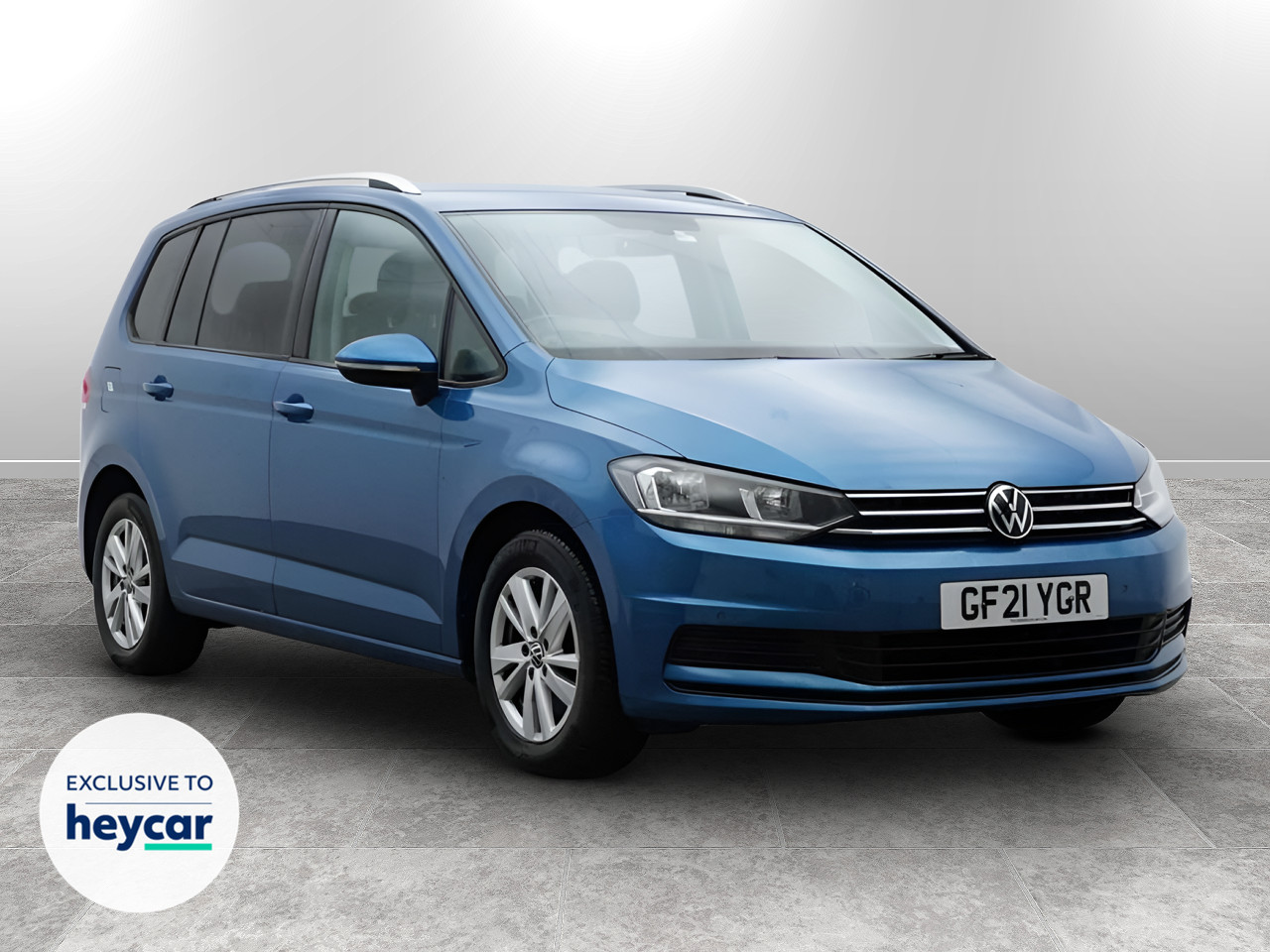 Main listing image - Volkswagen Touran