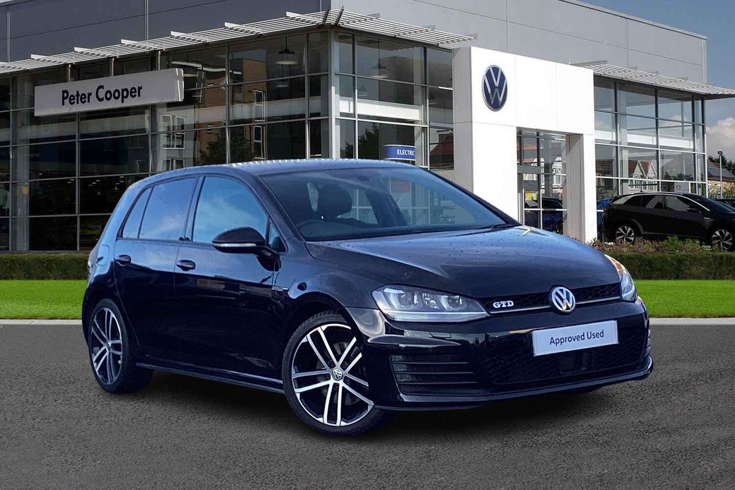 Main listing image - Volkswagen Golf