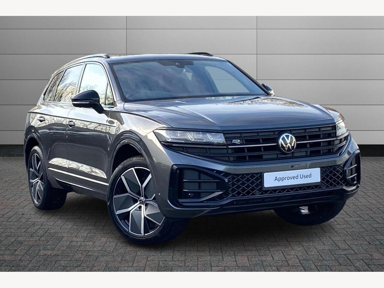 Main listing image - Volkswagen Touareg