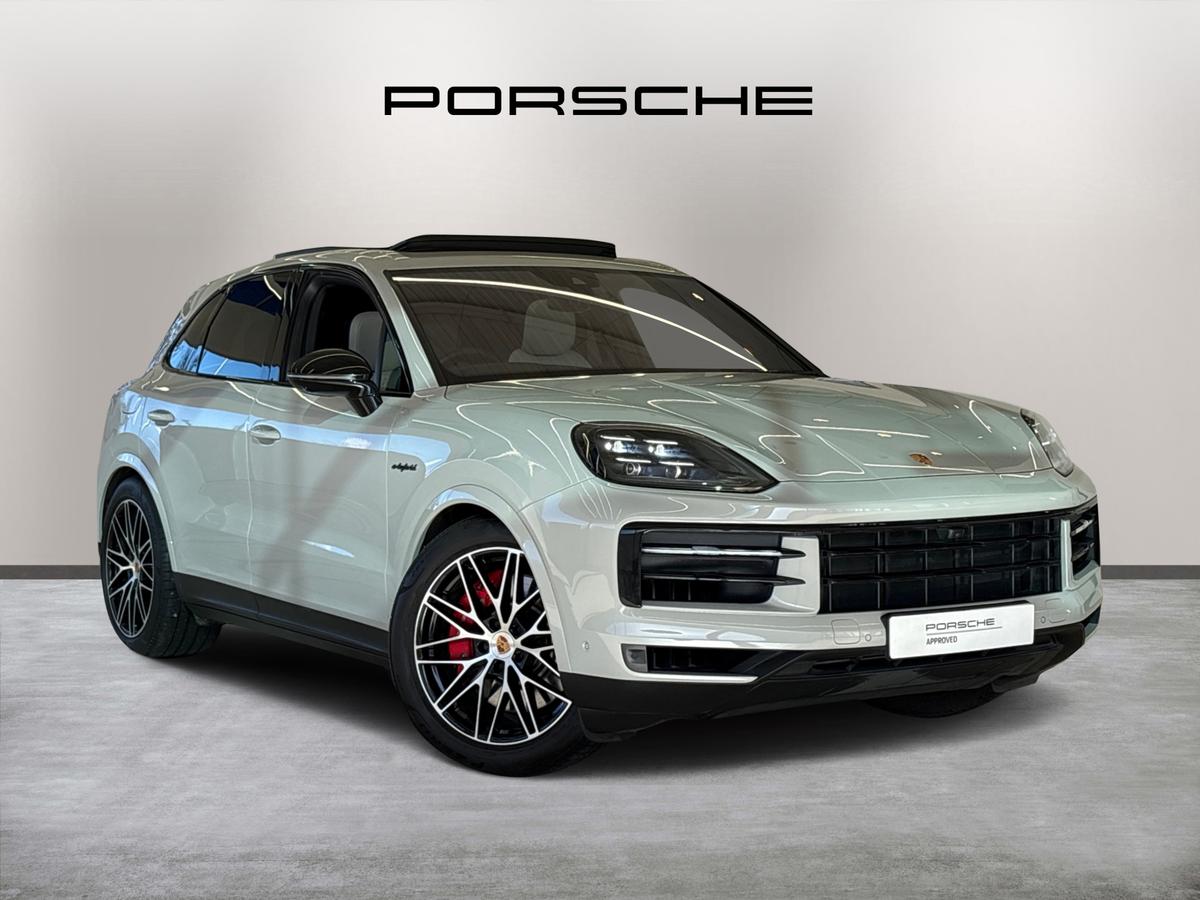 Main listing image - Porsche Cayenne