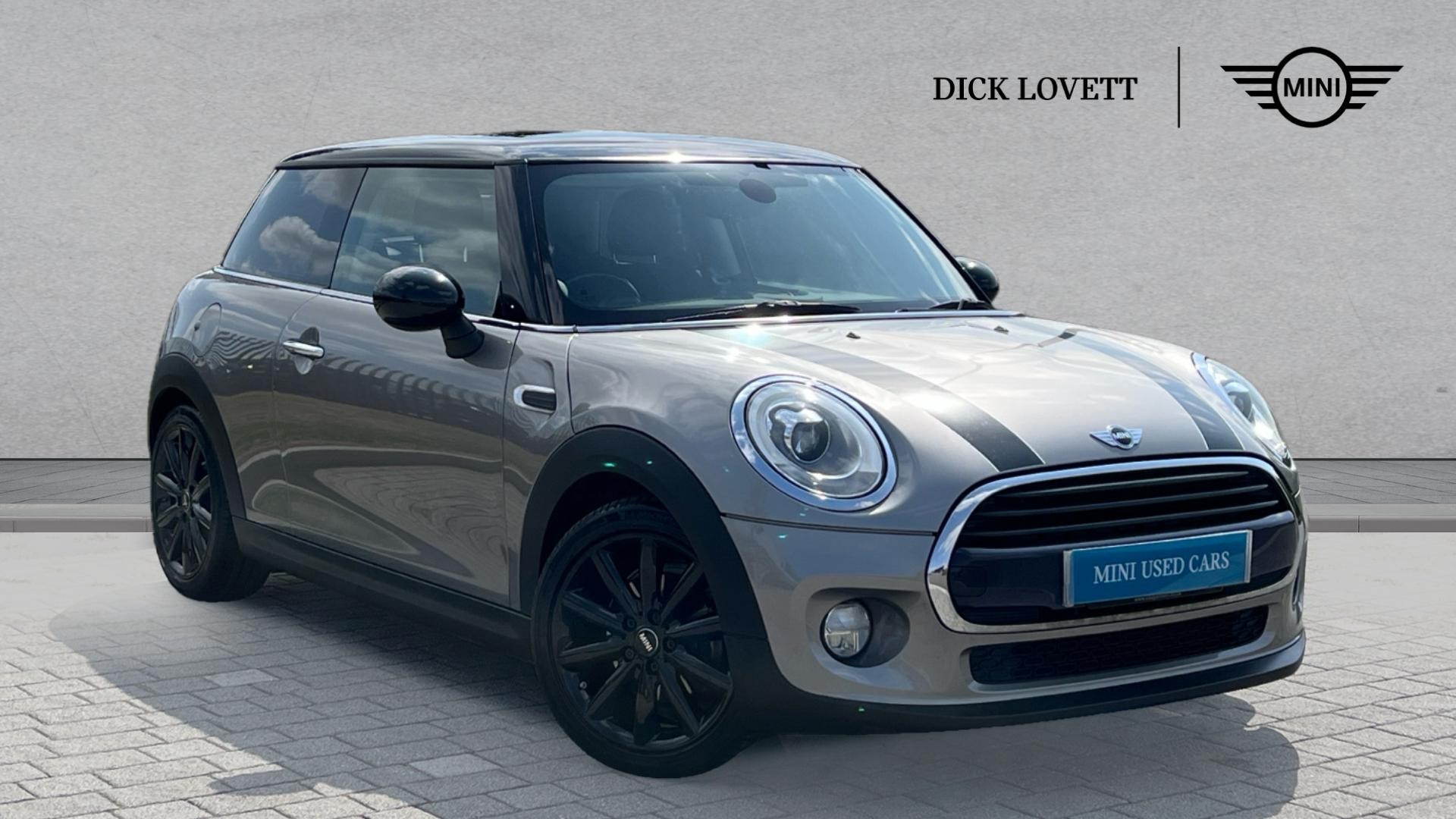 Main listing image - MINI Hatchback