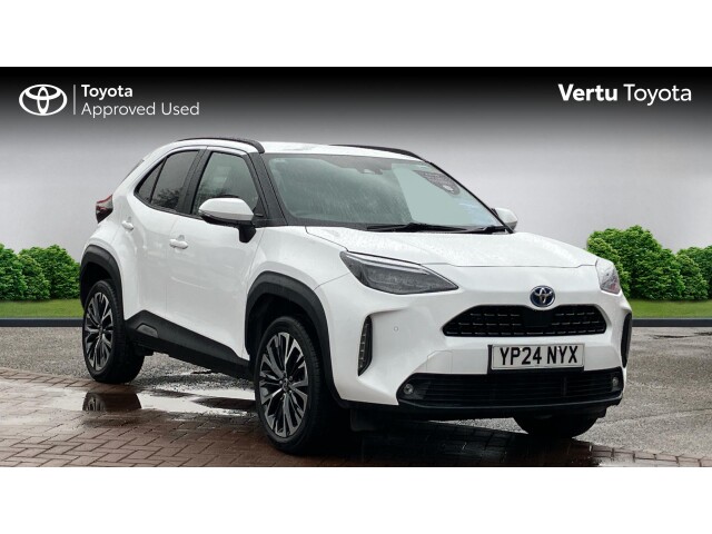 Main listing image - Toyota Yaris Cross
