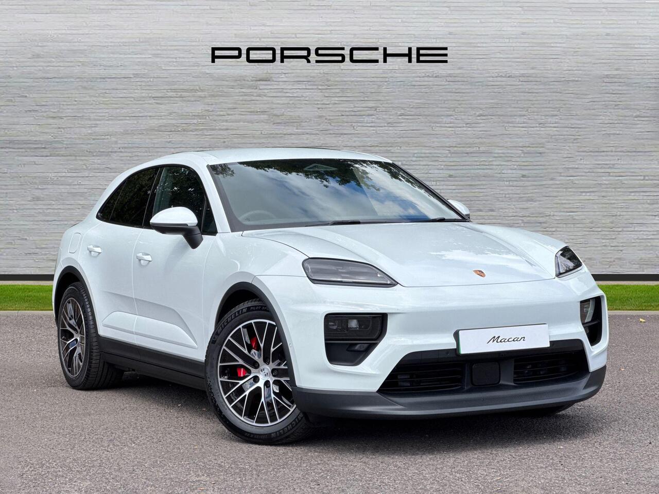 Main listing image - Porsche Macan