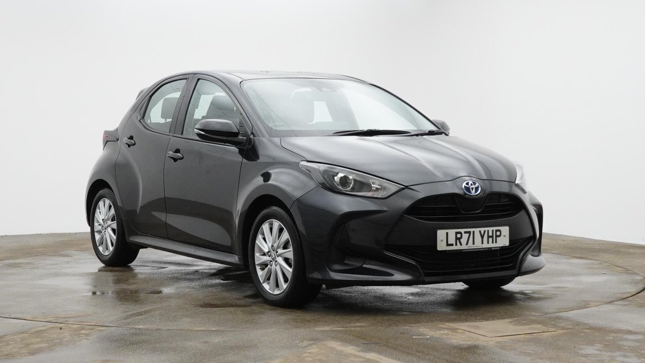 Main listing image - Toyota Yaris