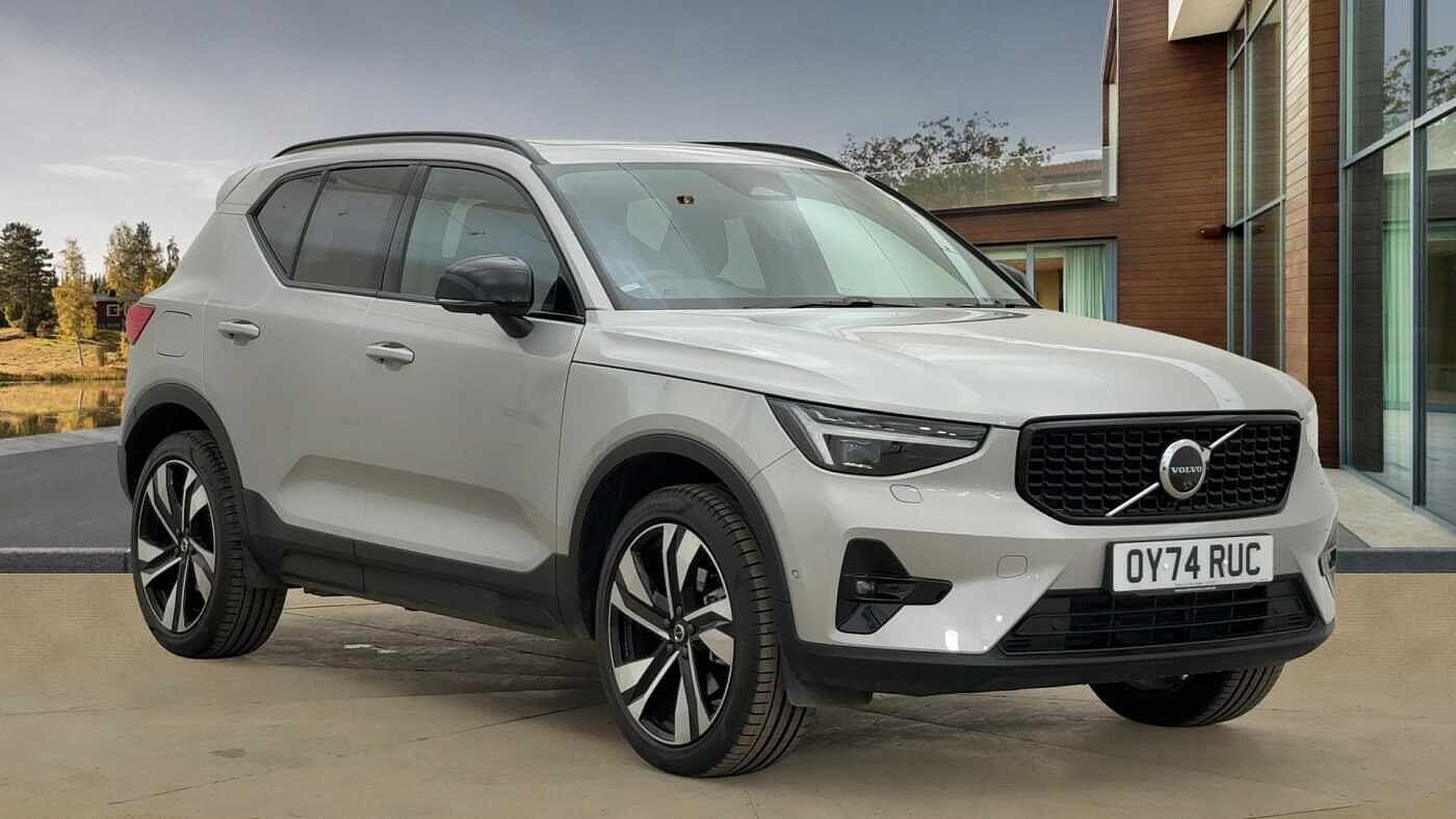 Main listing image - Volvo XC40