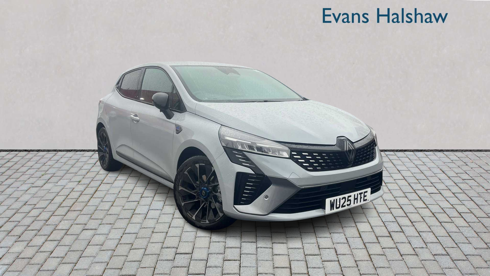 Main listing image - Renault Clio