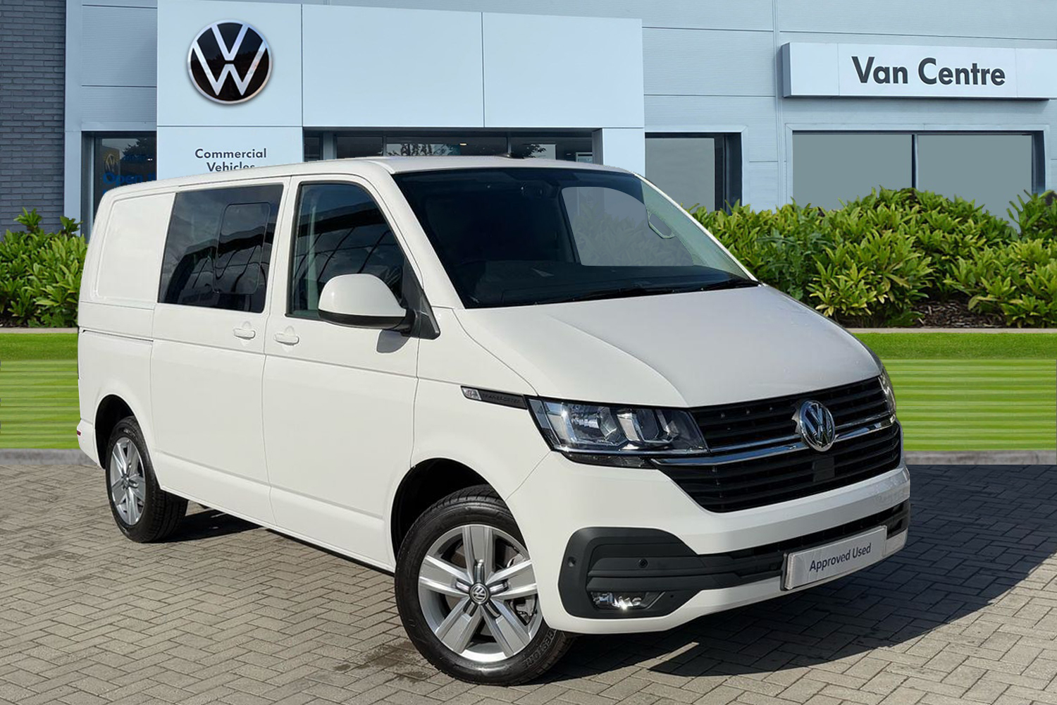 Main listing image - Volkswagen Transporter
