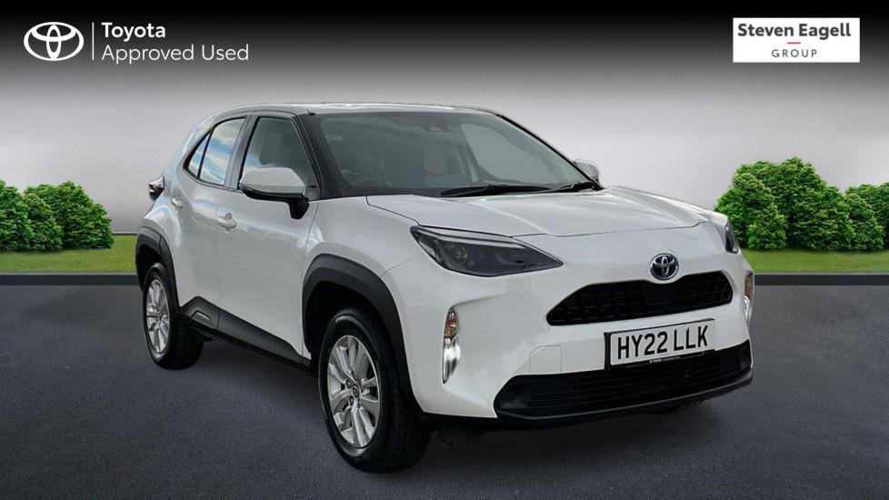 Main listing image - Toyota Yaris Cross