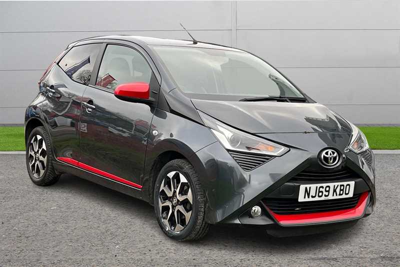 Main listing image - Toyota Aygo