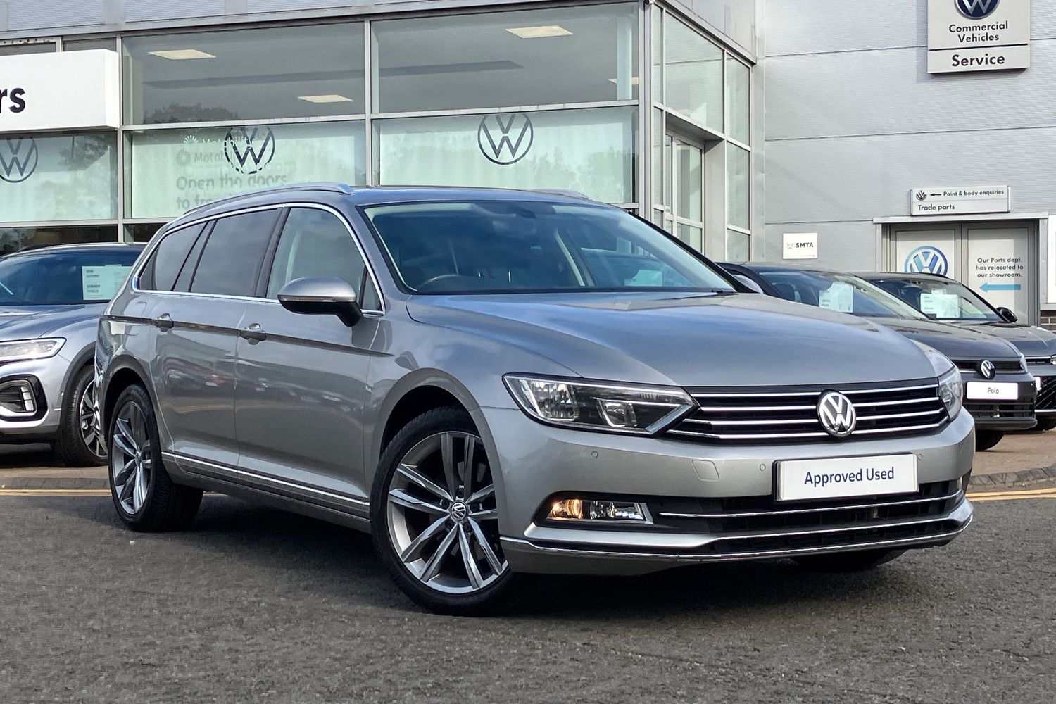 Main listing image - Volkswagen Passat Estate