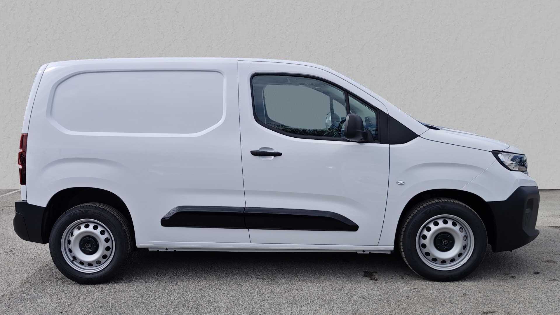 Main listing image - Peugeot Partner