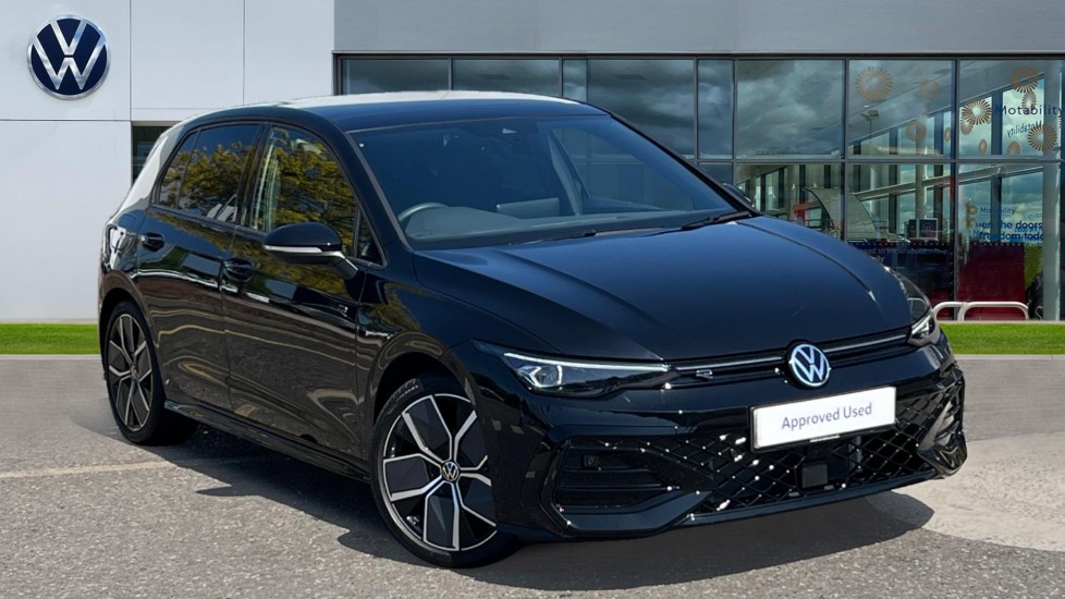 Main listing image - Volkswagen Golf