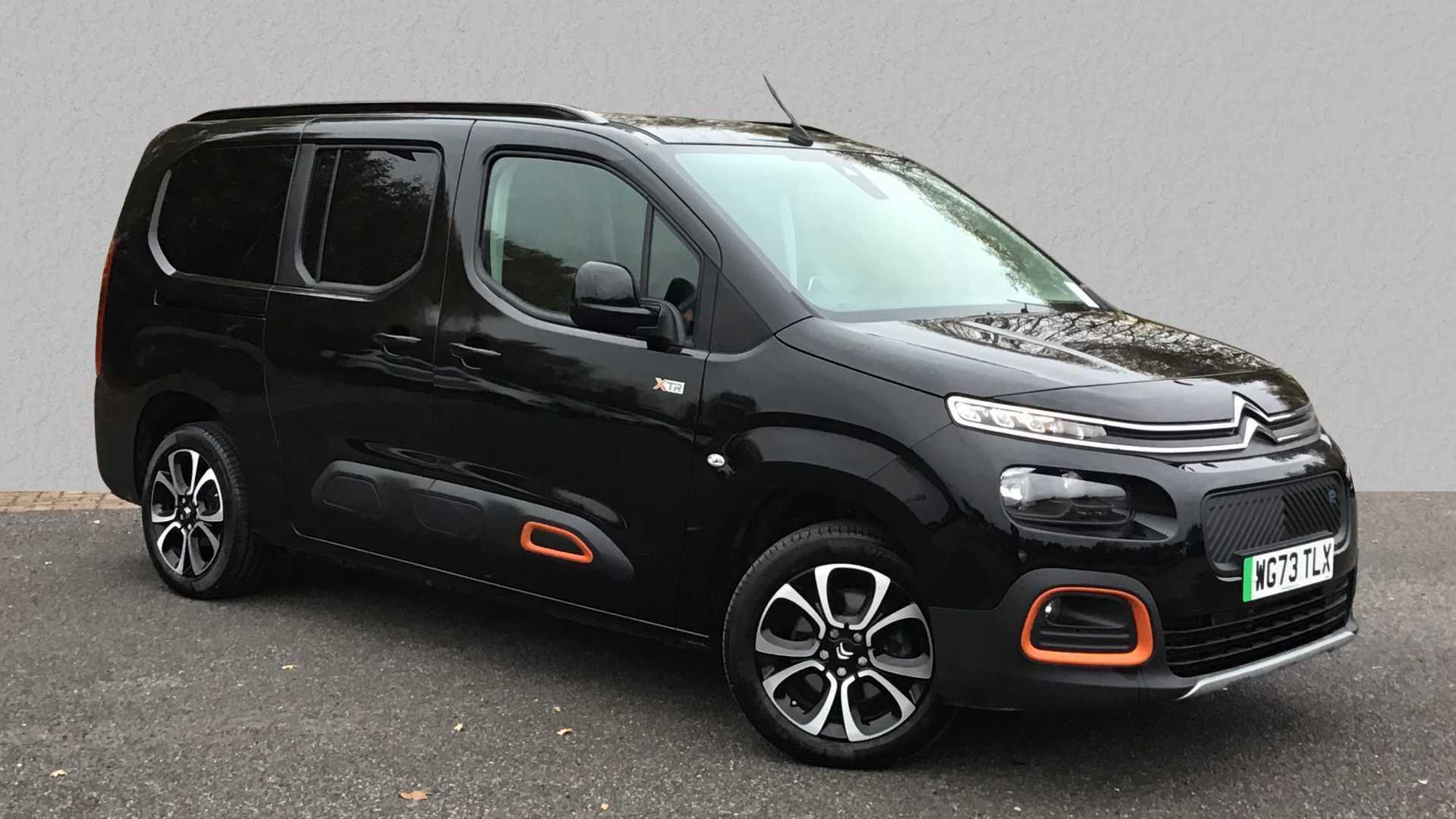 Main listing image - Citroen e-Berlingo