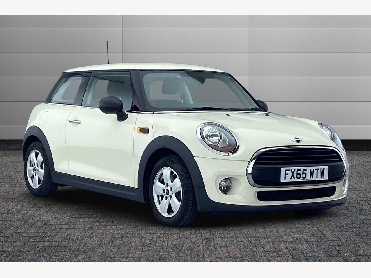 Main listing image - MINI Hatchback
