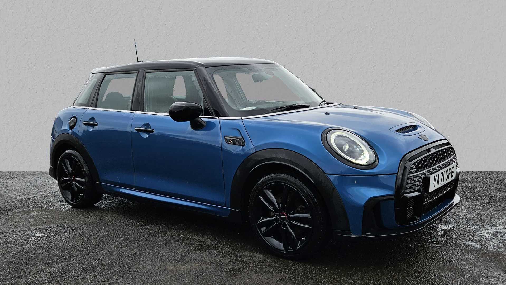 Main listing image - MINI Hatchback 5dr