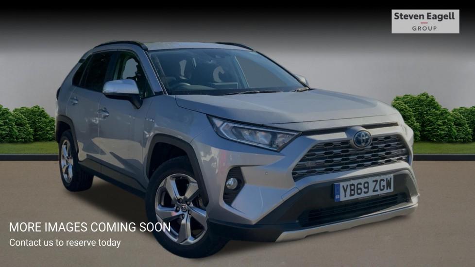 Main listing image - Toyota RAV4