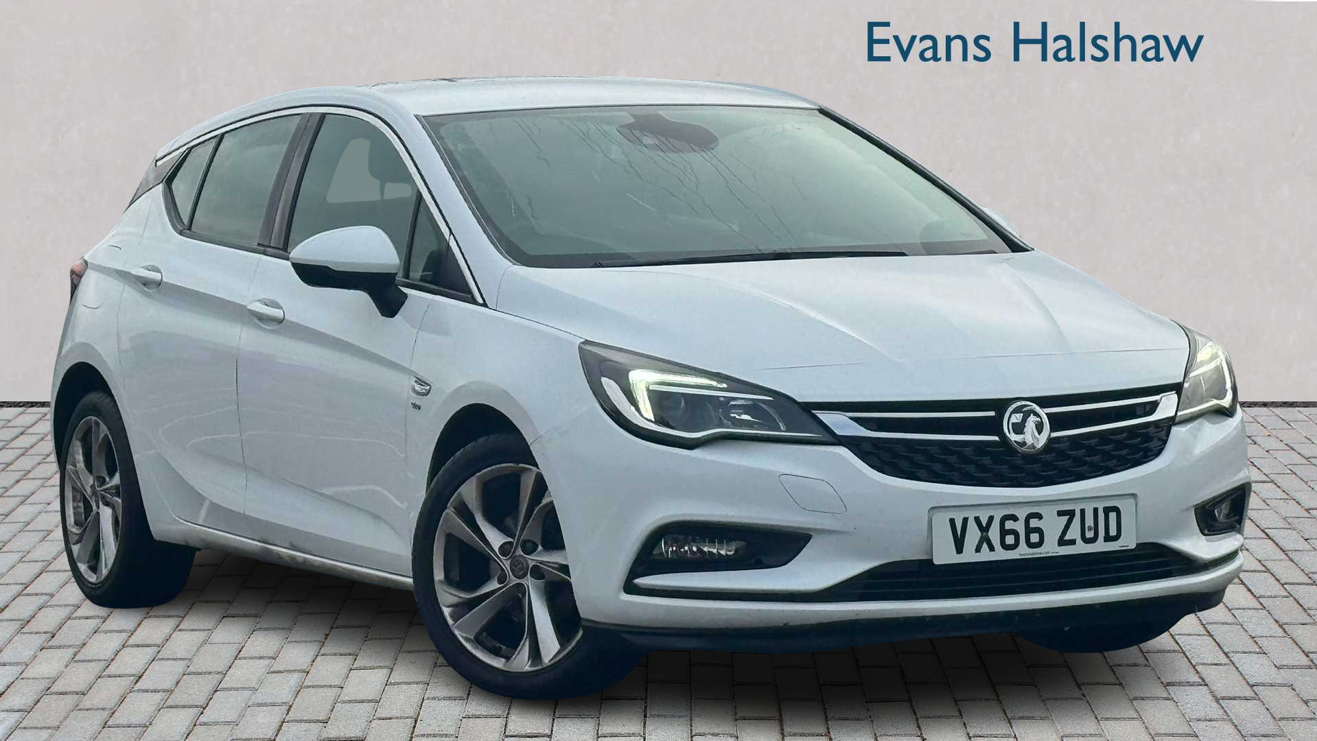 Main listing image - Vauxhall Astra