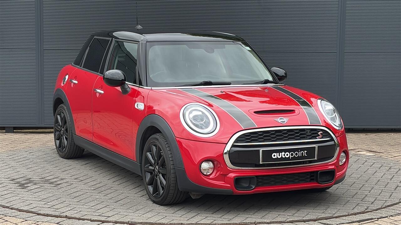 Main listing image - MINI Hatchback 5dr