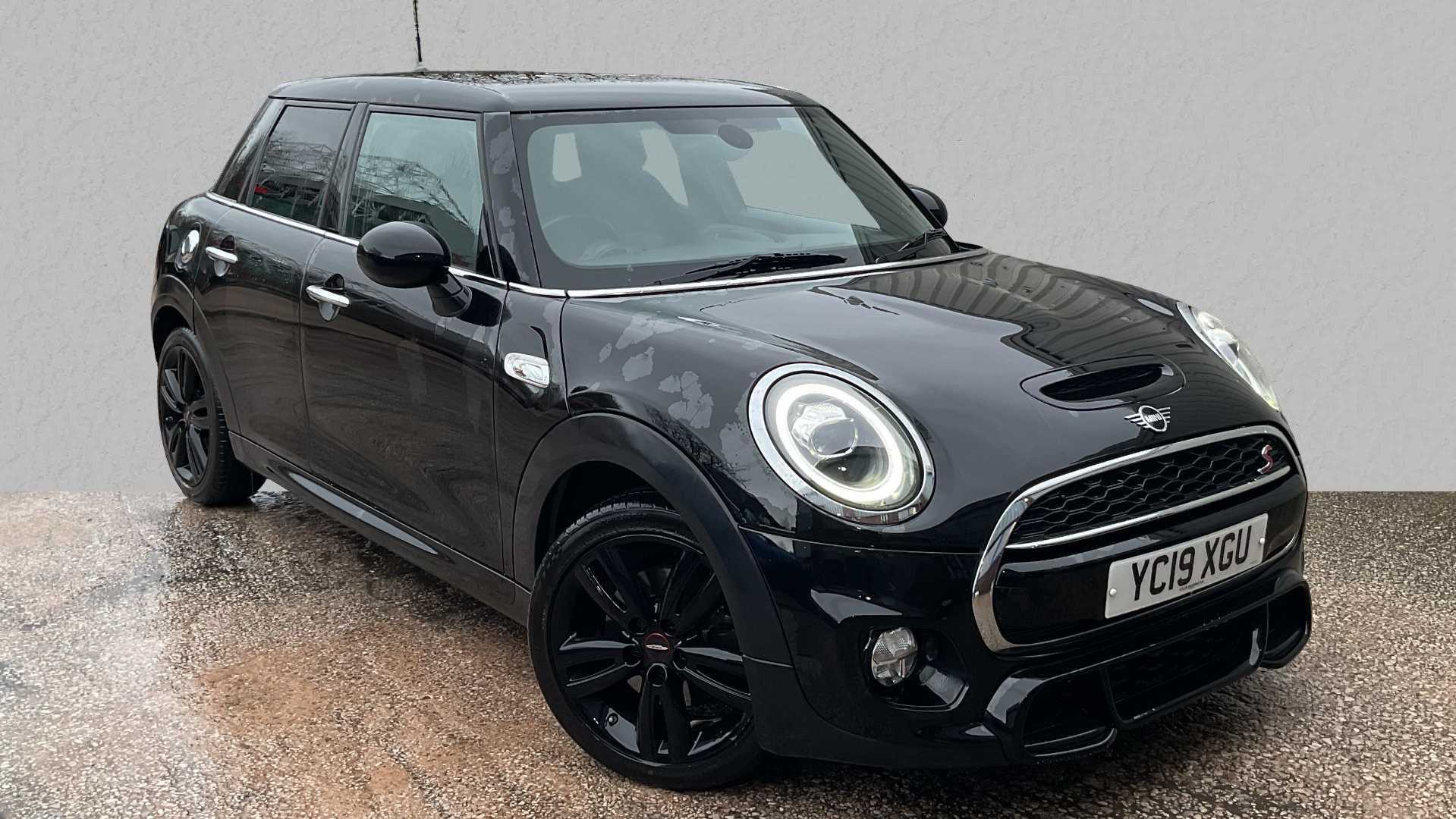 Main listing image - MINI Hatchback 5dr