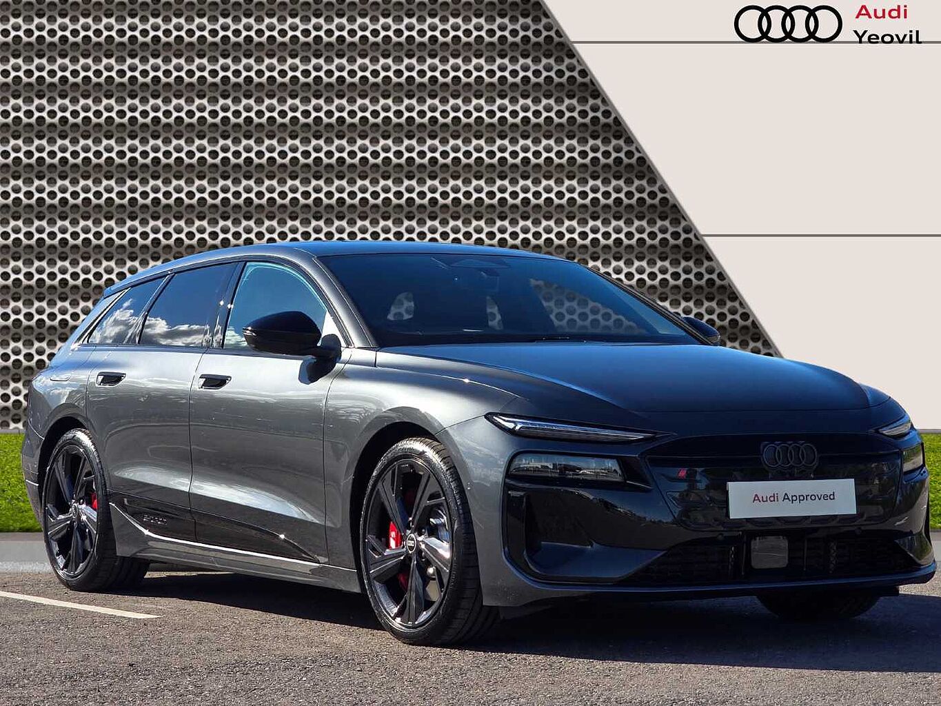 Main listing image - Audi A6