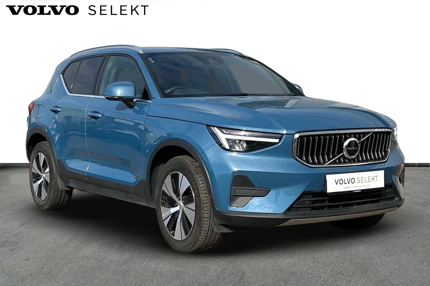 Main listing image - Volvo XC40 Recharge
