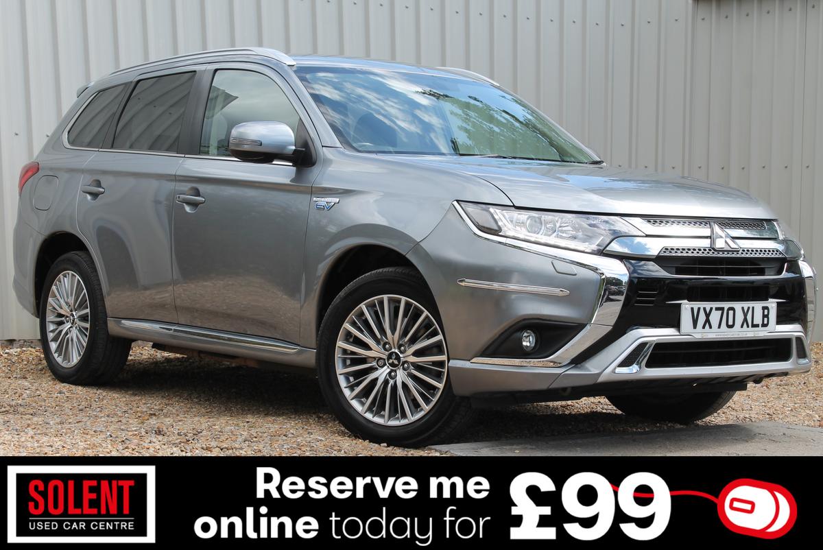 Main listing image - Mitsubishi Outlander