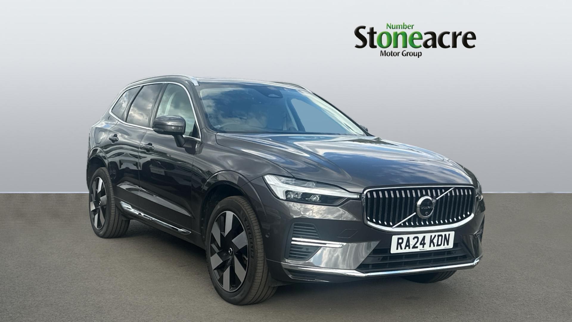 Main listing image - Volvo XC60