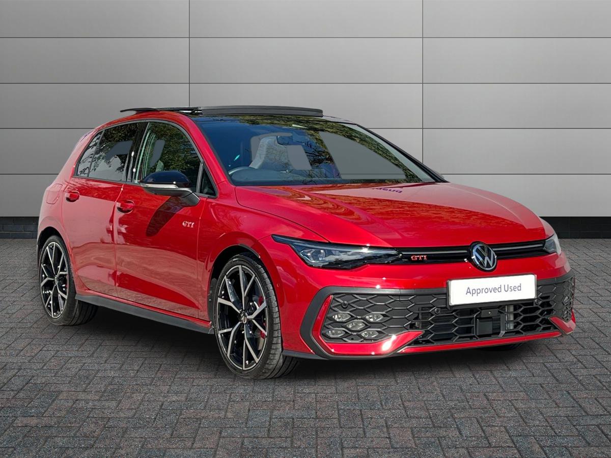 Main listing image - Volkswagen Golf