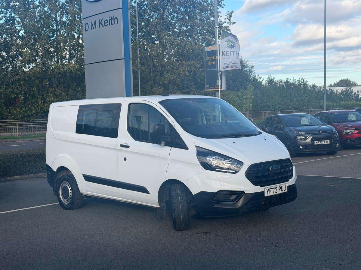 Main listing image - Ford Transit Custom