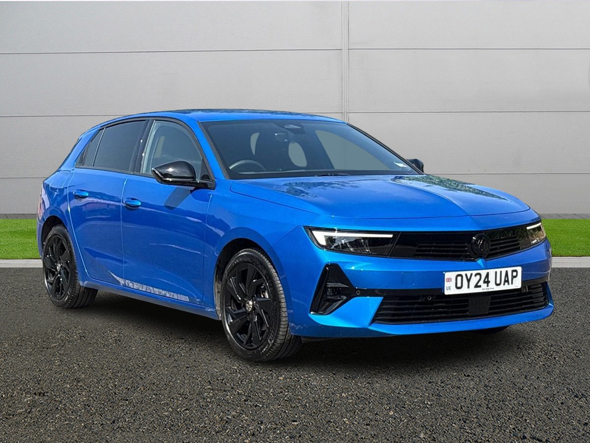 Main listing image - Vauxhall Astra
