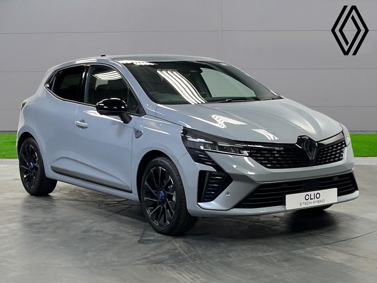 Main listing image - Renault Clio